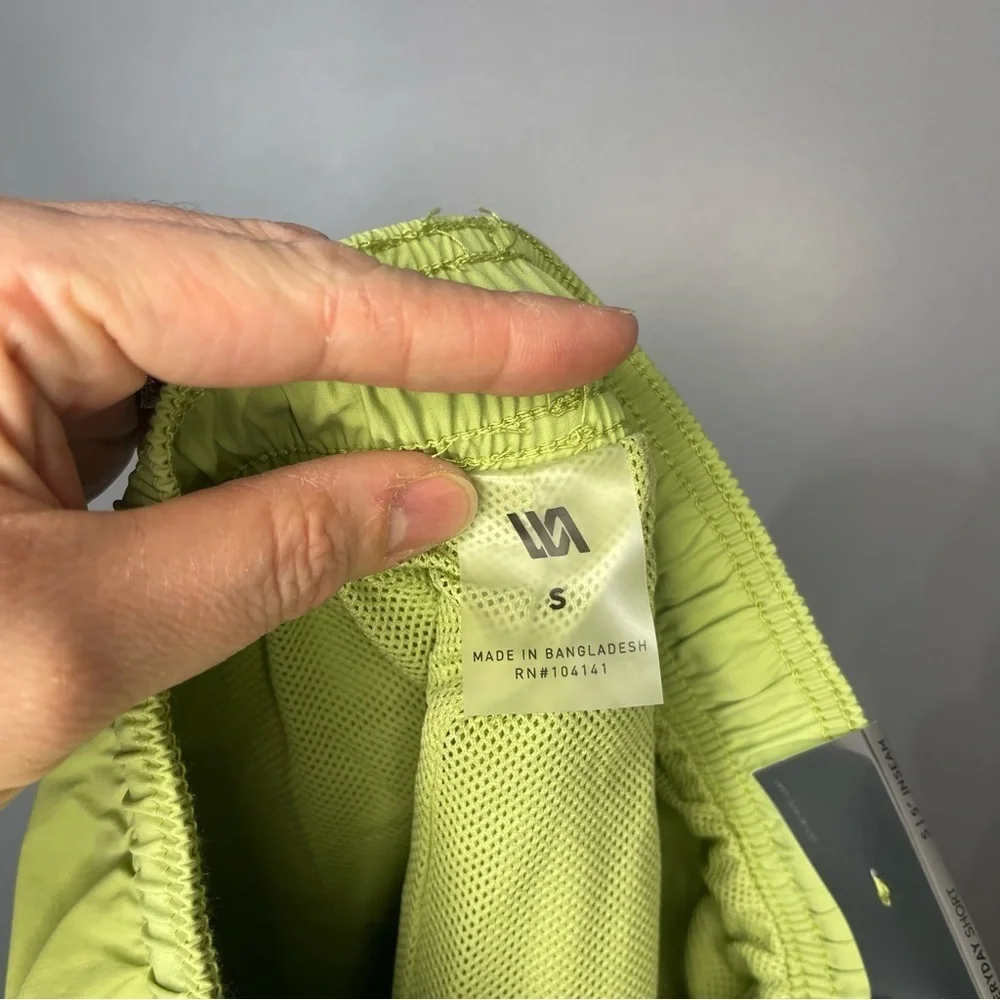 VRST Men's Green Seedling Everyday Shorts Size Small